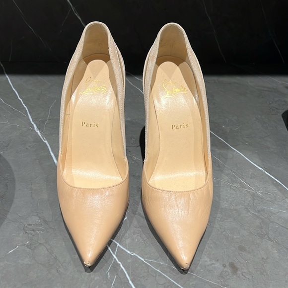 Louboutin (Kate heels) - Picture 2 of 7